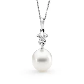 18ct White Gold Australian Cultured Pearl Pendant